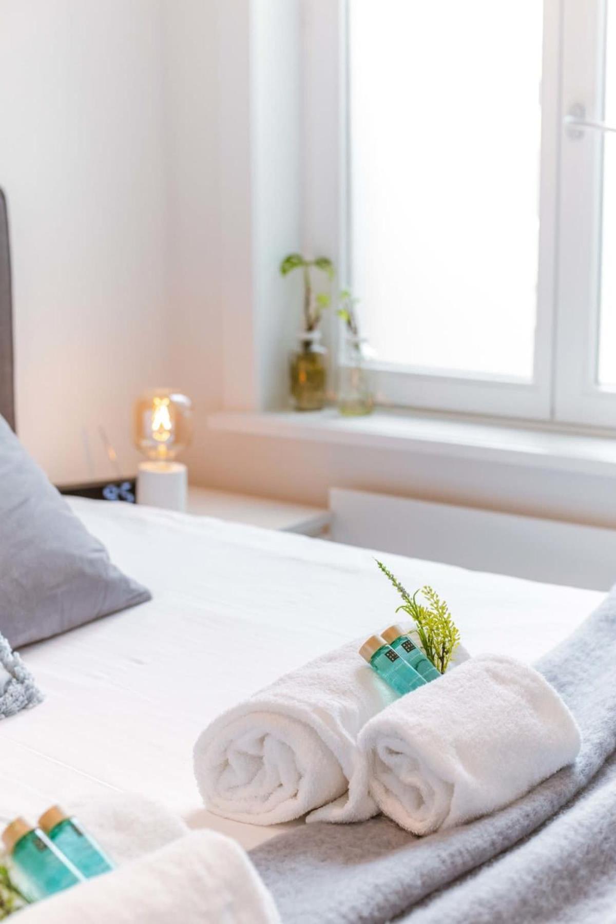 Huswell - Brand New Apartment Near The Beach Blankenberge Exteriör bild